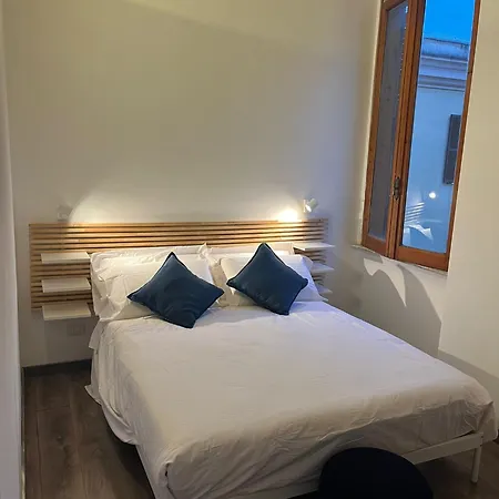 Bed & Breakfast Roomes - 3x4 San Giovanni 4*