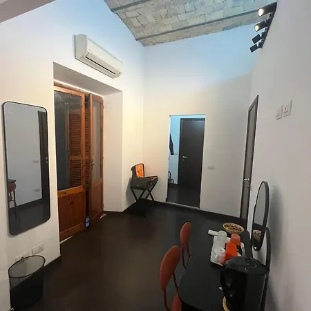 Bed & Breakfast Roomes - 3x4 San Giovanni 4*