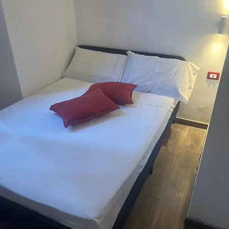 Roomes - 3x4 San Giovanni Bed & Breakfast